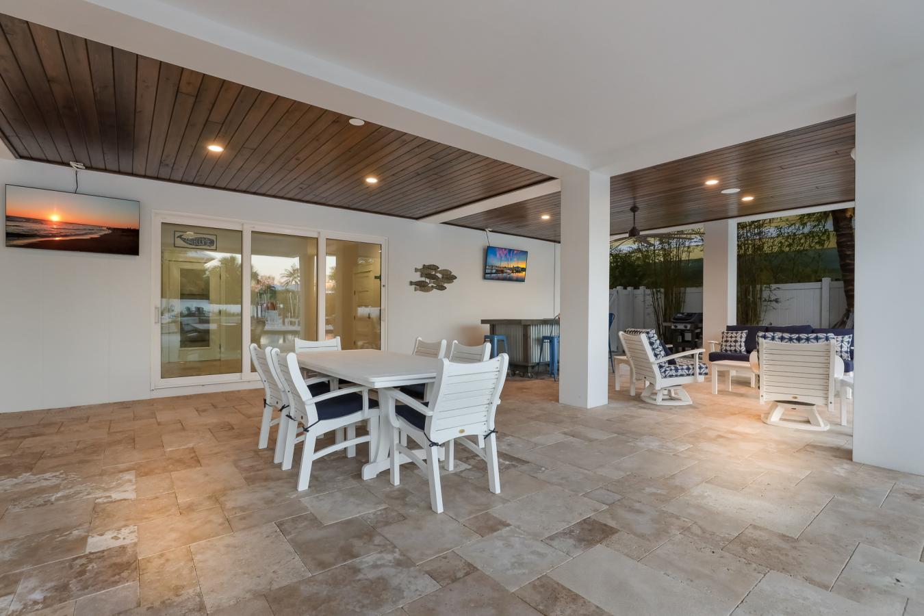 50 N SHORE DR, Manatee, 34216, United States, 4 Bedrooms Bedrooms, ,4 BathroomsBathrooms,Residential,For Sale,1888323