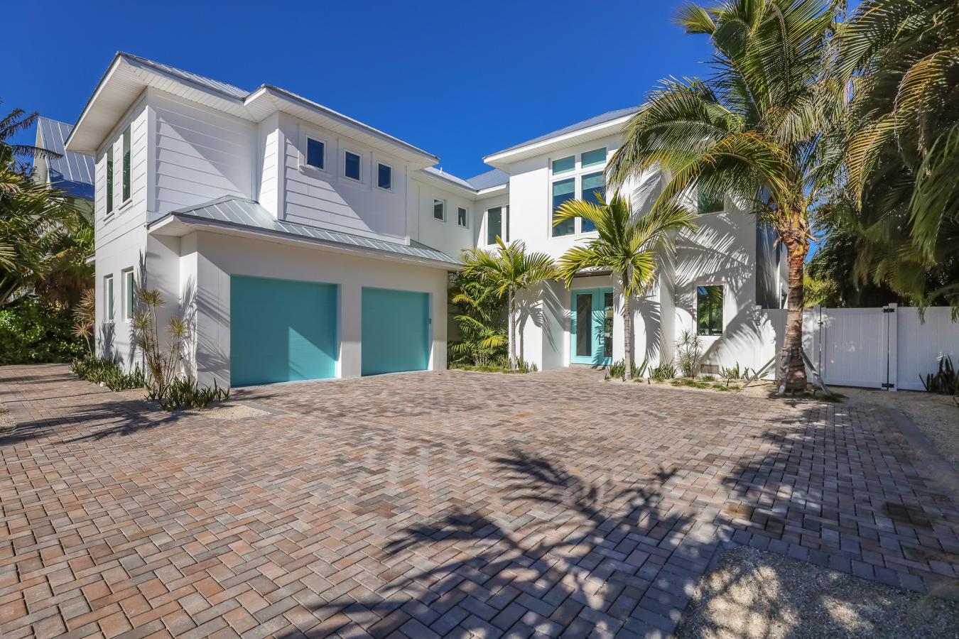 50 N SHORE DR, Manatee, 34216, United States, 4 Bedrooms Bedrooms, ,4 BathroomsBathrooms,Residential,For Sale,1888323