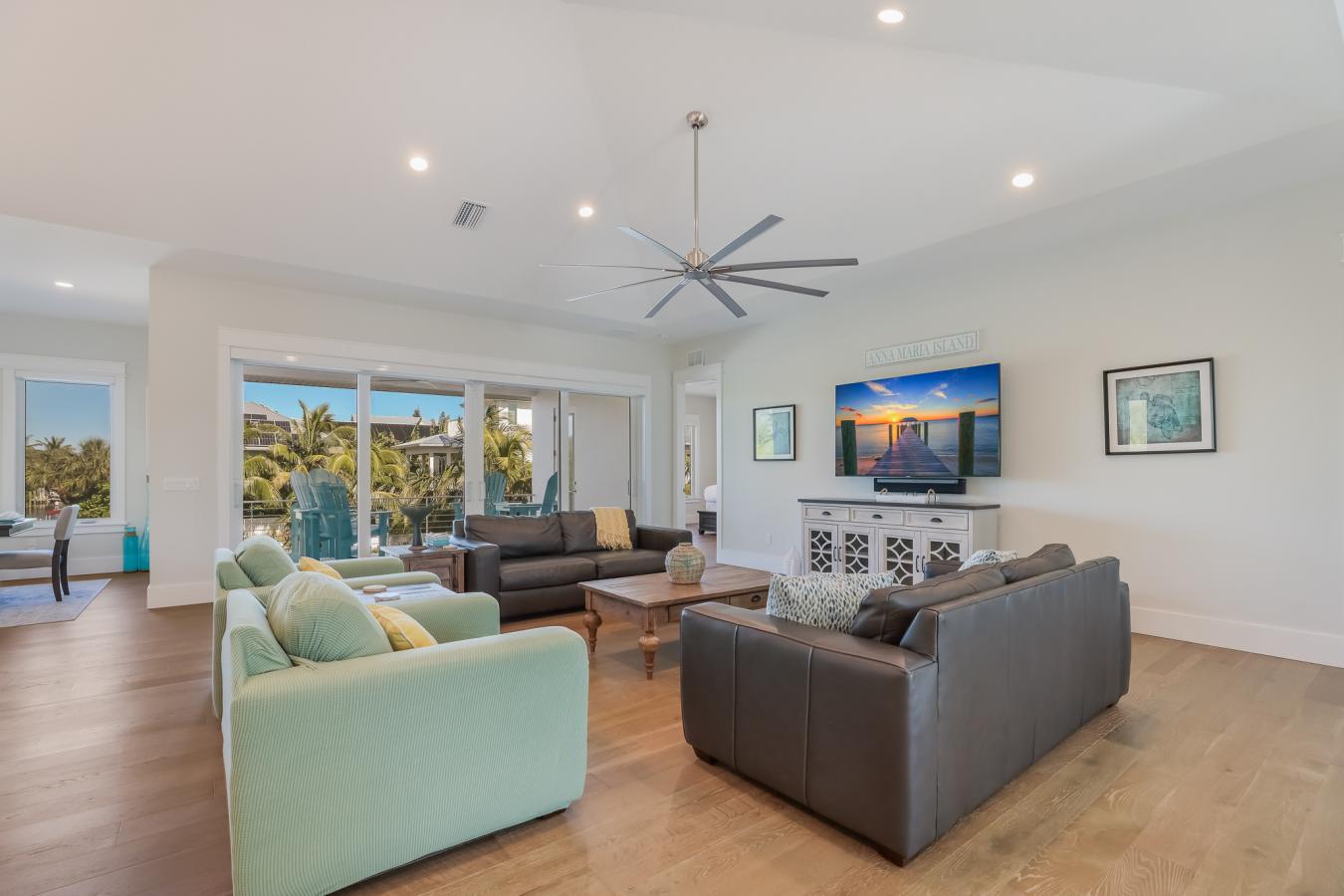 50 N SHORE DR, Manatee, 34216, United States, 4 Bedrooms Bedrooms, ,4 BathroomsBathrooms,Residential,For Sale,1888323