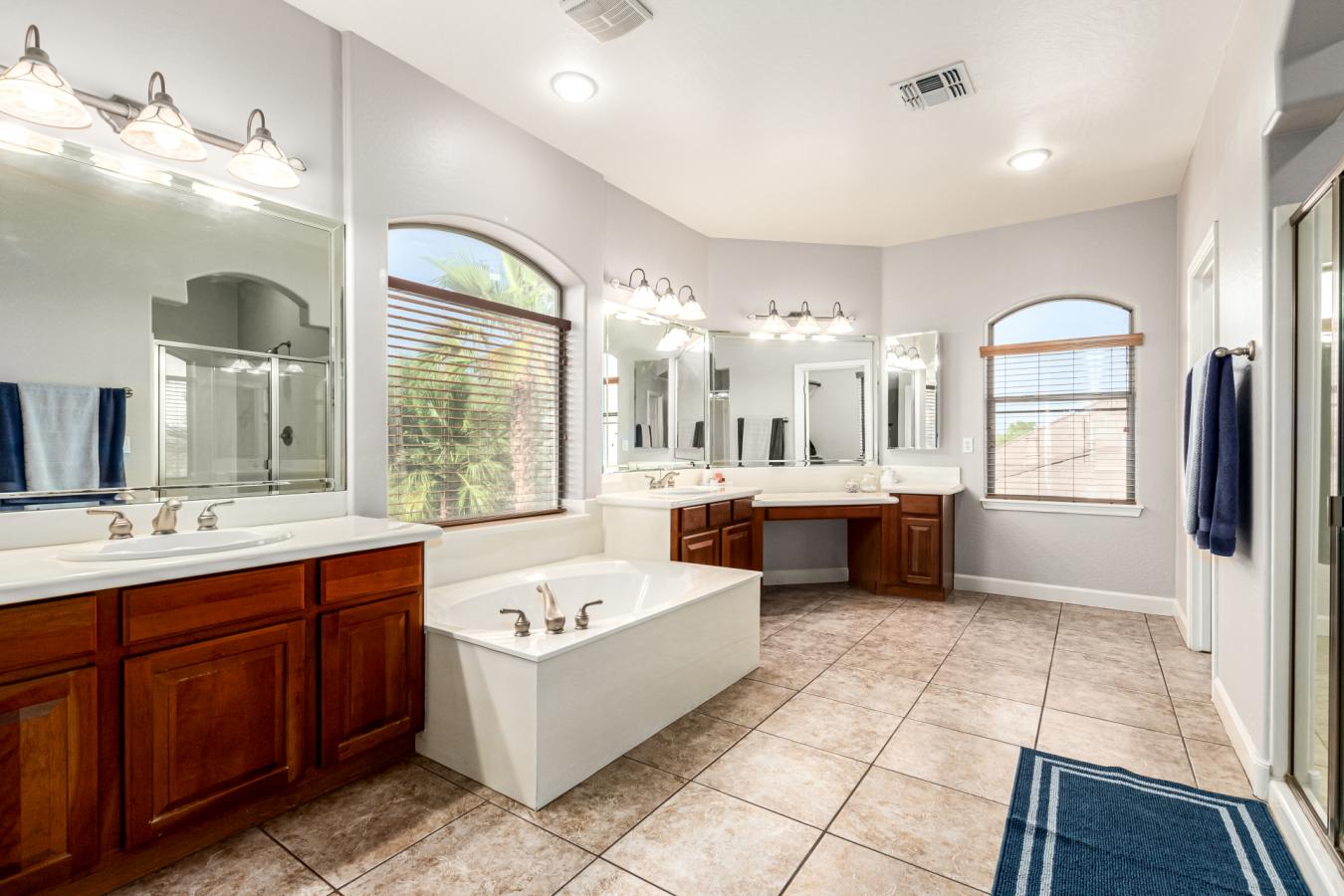 Laveen, Maricopa, 85339, United States, 5 Bedrooms Bedrooms, ,3 BathroomsBathrooms,Residential,For Sale,1894670