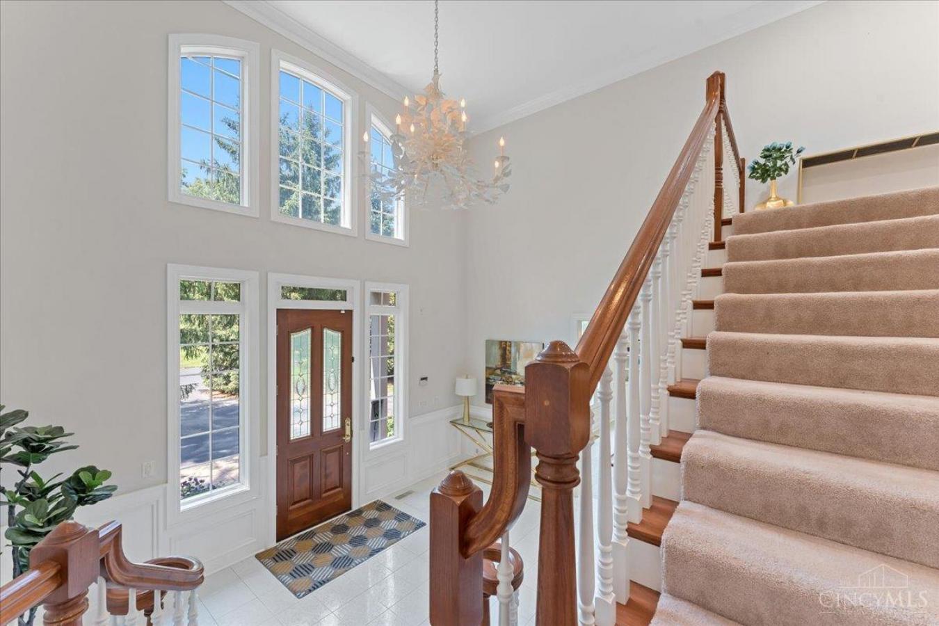 Montgomery, Ohio, 45249, United States, 5 Bedrooms Bedrooms, ,3 BathroomsBathrooms,Residential,For Sale,1893130