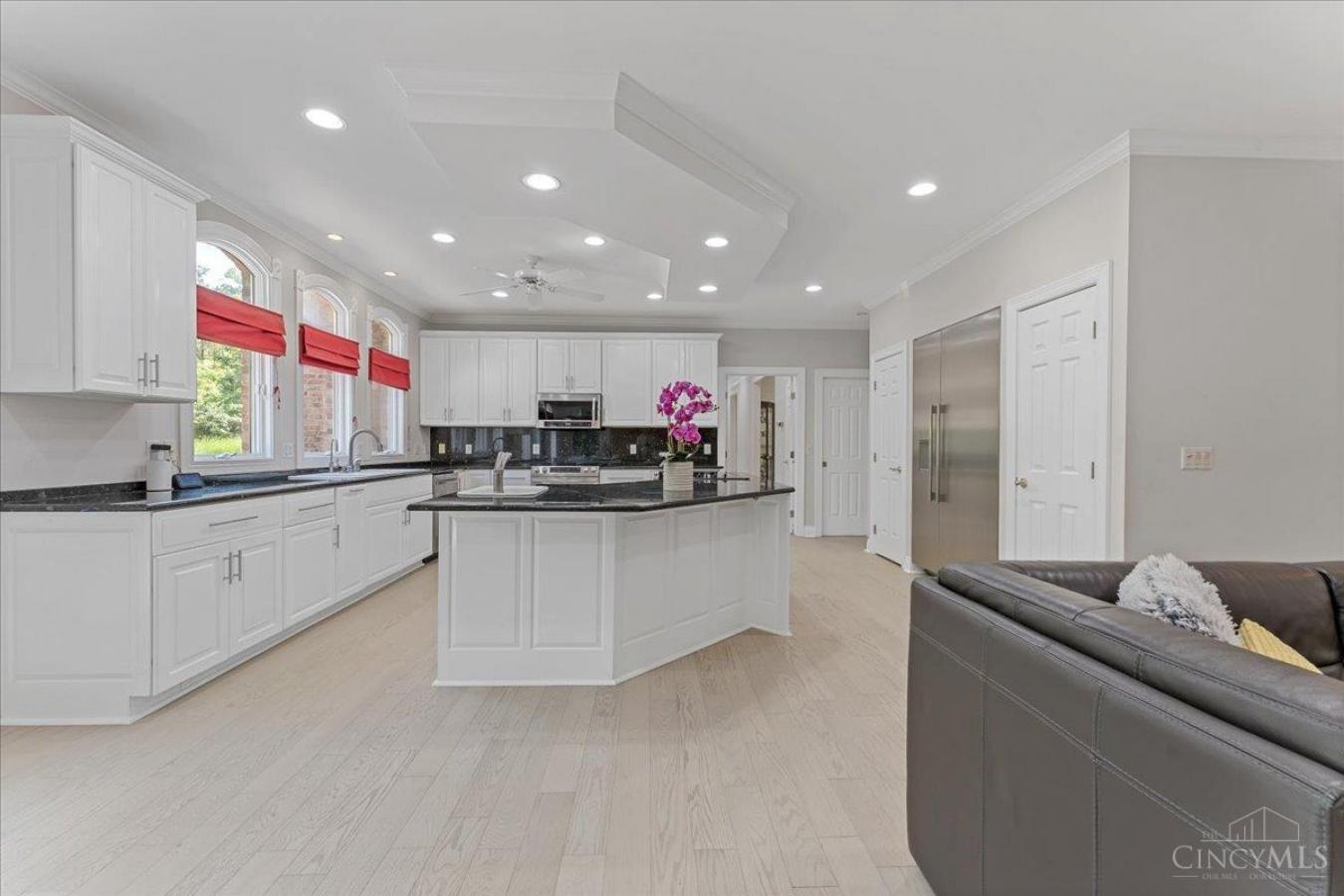 Montgomery, Ohio, 45249, United States, 5 Bedrooms Bedrooms, ,3 BathroomsBathrooms,Residential,For Sale,1893130