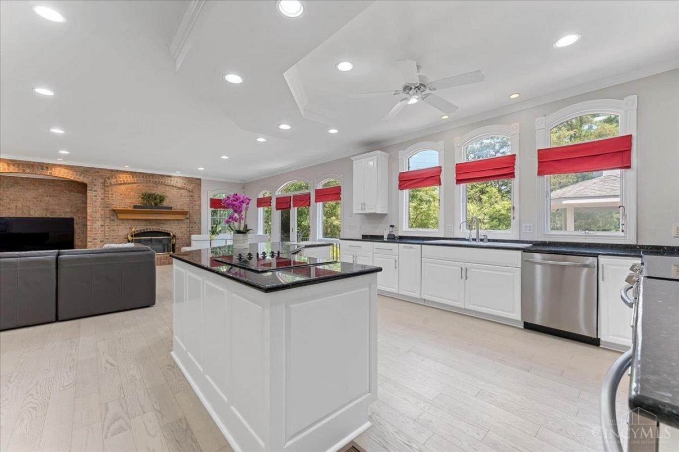 Montgomery, Ohio, 45249, United States, 5 Bedrooms Bedrooms, ,3 BathroomsBathrooms,Residential,For Sale,1893130