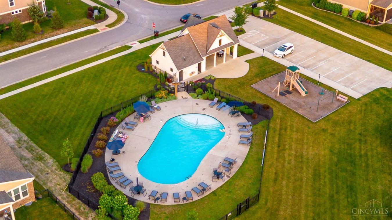 Pierce Twp, Ohio, 45245, United States, 3 Bedrooms Bedrooms, ,4 BathroomsBathrooms,Residential,For Sale,1893129