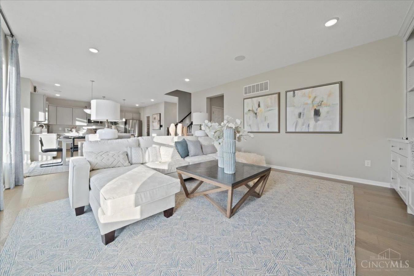 Fairfield Twp, Ohio, 45011, United States, 5 Bedrooms Bedrooms, ,3 BathroomsBathrooms,Residential,For Sale,1893128