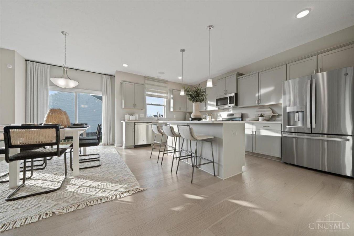 Fairfield Twp, Ohio, 45011, United States, 5 Bedrooms Bedrooms, ,3 BathroomsBathrooms,Residential,For Sale,1893128