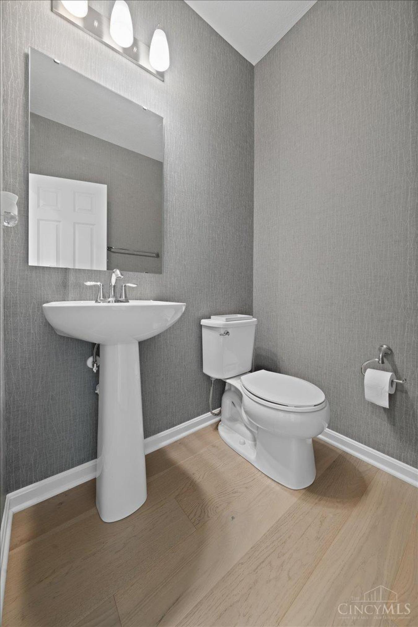 Fairfield Twp, Ohio, 45011, United States, 5 Bedrooms Bedrooms, ,3 BathroomsBathrooms,Residential,For Sale,1893128