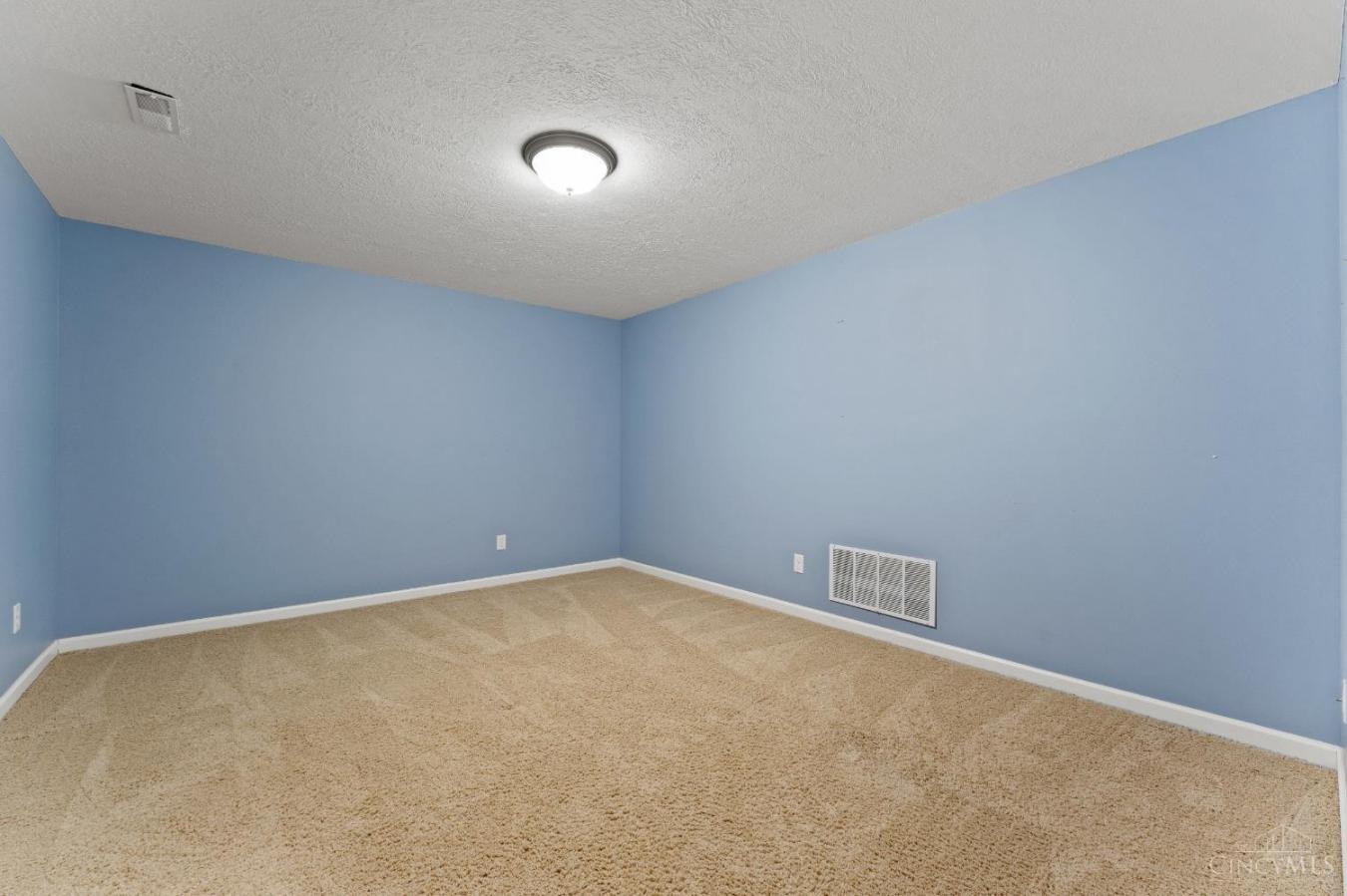 Liberty Twp, Ohio, 45011, United States, 4 Bedrooms Bedrooms, ,3 BathroomsBathrooms,Residential,For Sale,1893127