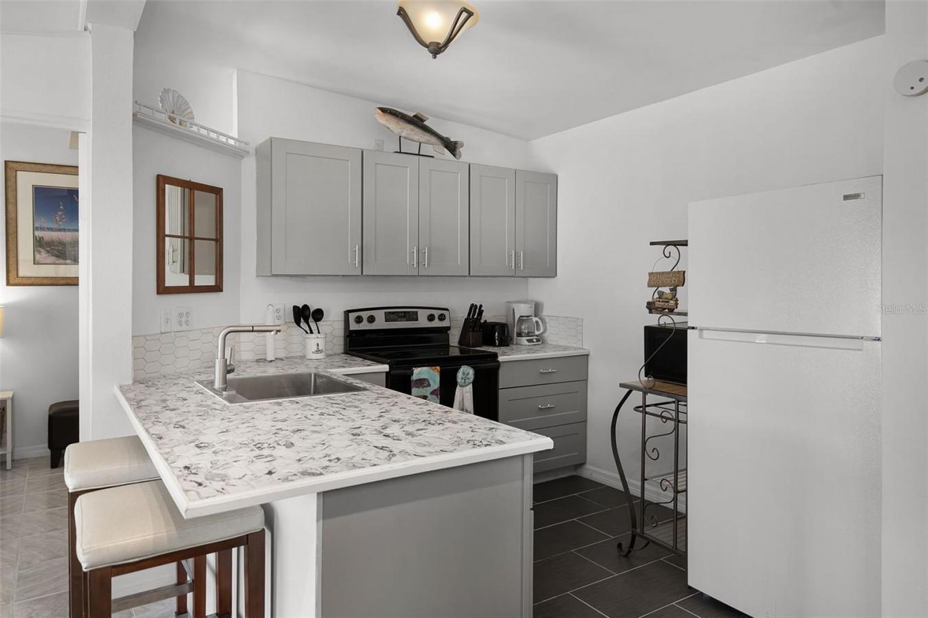 HUDSON, Florida, 34667, United States, 9 Bedrooms Bedrooms, ,9 BathroomsBathrooms,Residential,For Sale,1893124