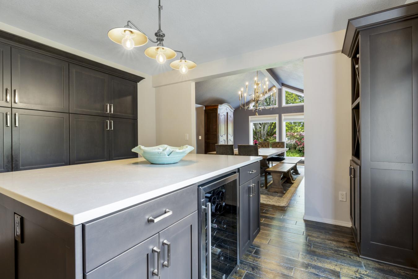 Newberg, Yamhill, 97132, United States, 4 Bedrooms Bedrooms, ,3 BathroomsBathrooms,Residential,For Sale,1889215