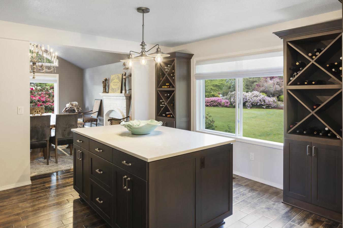 Newberg, Yamhill, 97132, United States, 4 Bedrooms Bedrooms, ,3 BathroomsBathrooms,Residential,For Sale,1889215