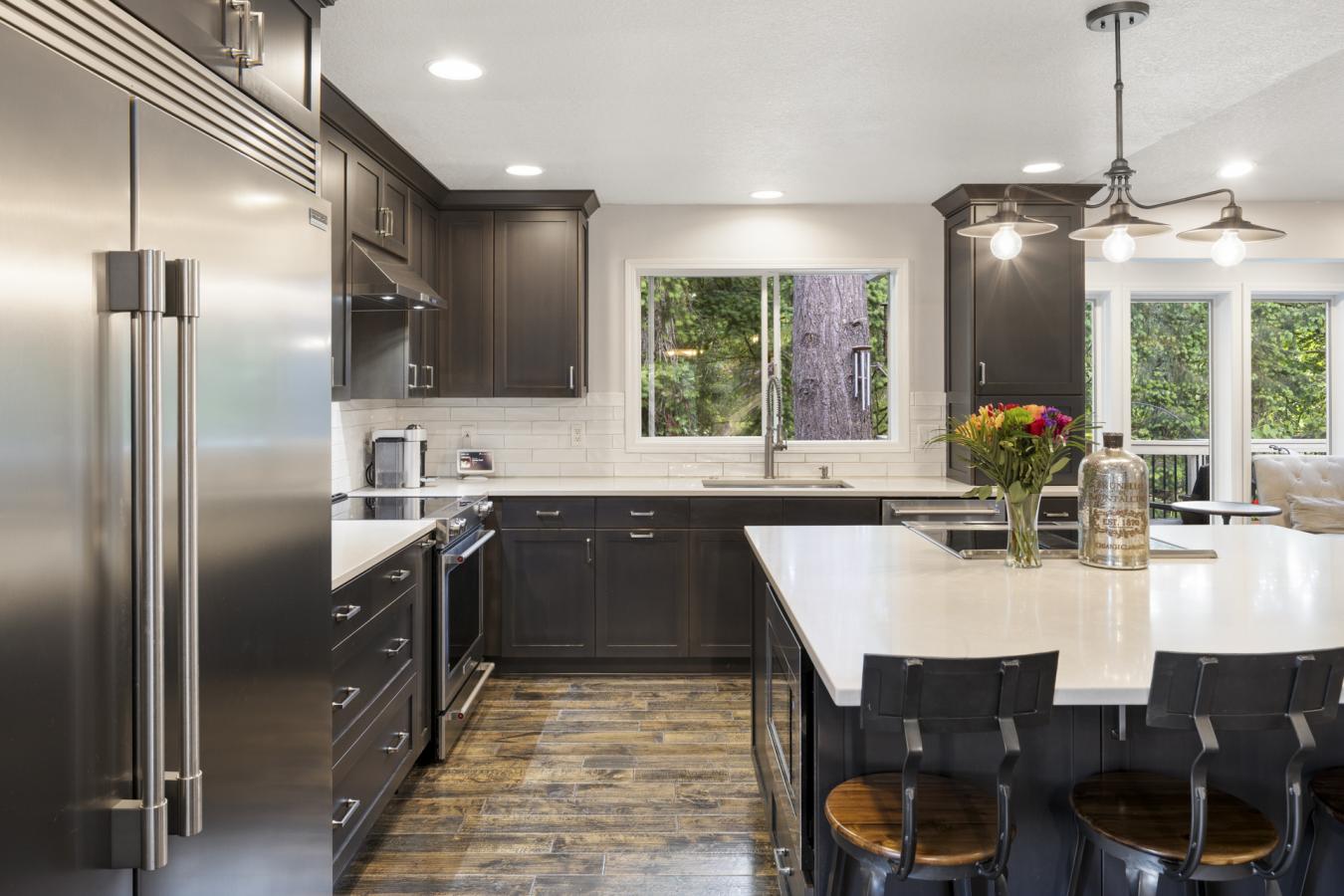 Newberg, Yamhill, 97132, United States, 4 Bedrooms Bedrooms, ,3 BathroomsBathrooms,Residential,For Sale,1889215