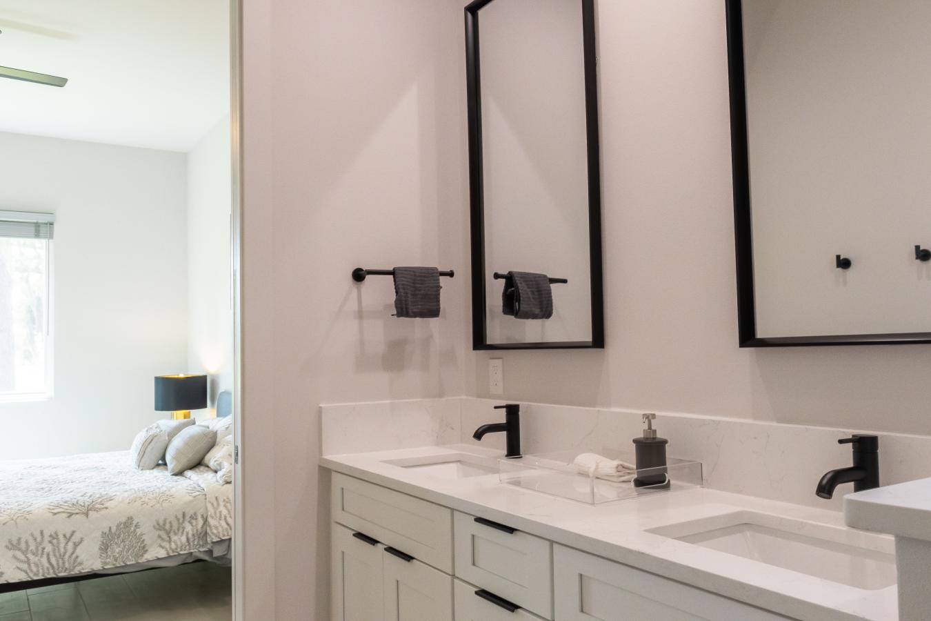 Melbourne, Florida, 32901, United States, 4 Bedrooms Bedrooms, ,3 BathroomsBathrooms,Residential,For Sale,1893122