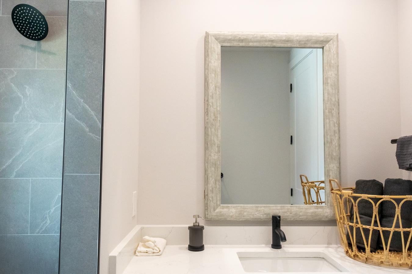 Melbourne, Florida, 32901, United States, 4 Bedrooms Bedrooms, ,3 BathroomsBathrooms,Residential,For Sale,1893122