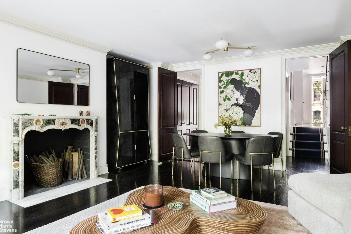 New York, New York, 10065, United States, 4 Bedrooms Bedrooms, ,3 BathroomsBathrooms,Residential,For Sale,1889214