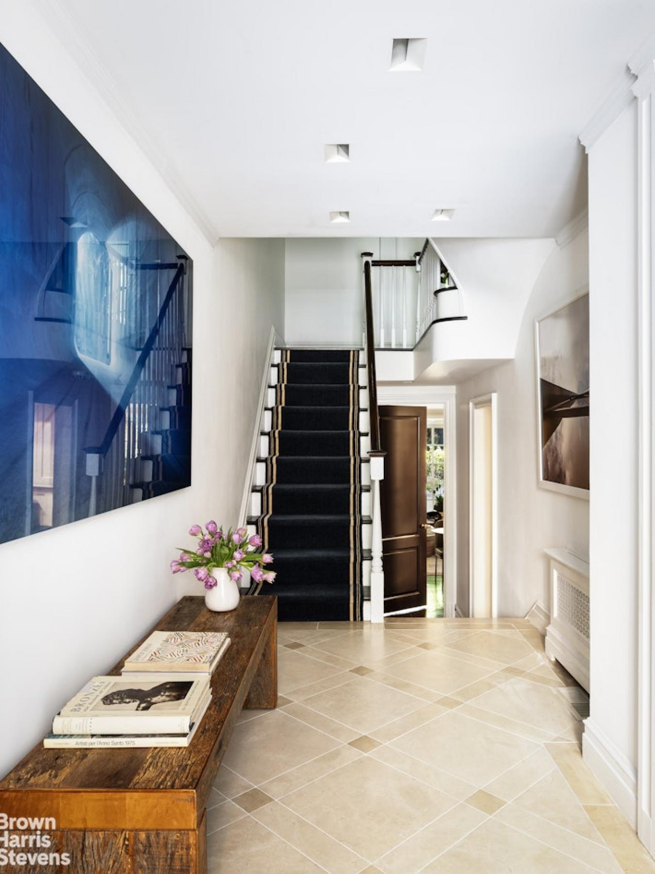 New York, New York, 10065, United States, 4 Bedrooms Bedrooms, ,3 BathroomsBathrooms,Residential,For Sale,1889214