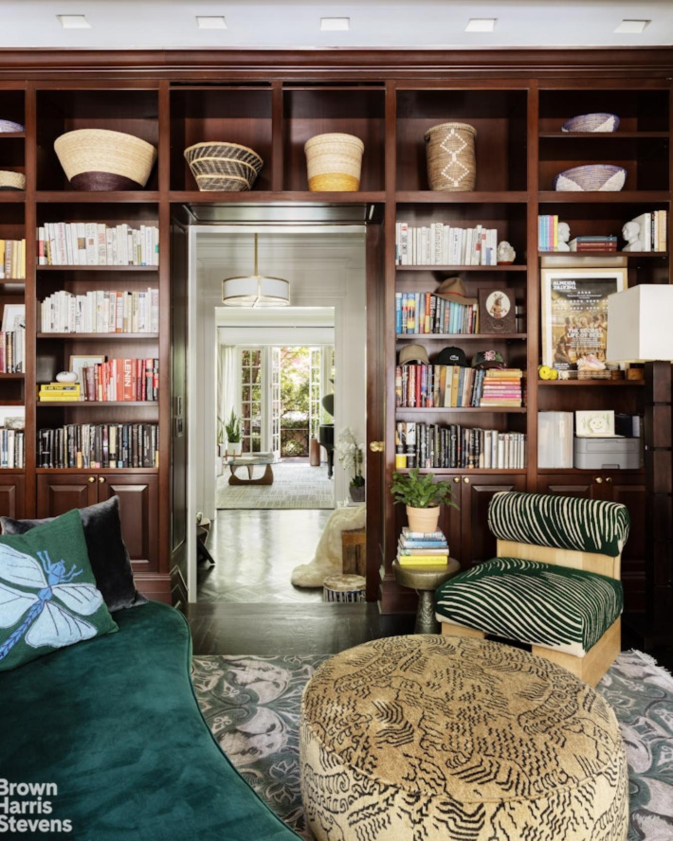 New York, New York, 10065, United States, 4 Bedrooms Bedrooms, ,3 BathroomsBathrooms,Residential,For Sale,1889214