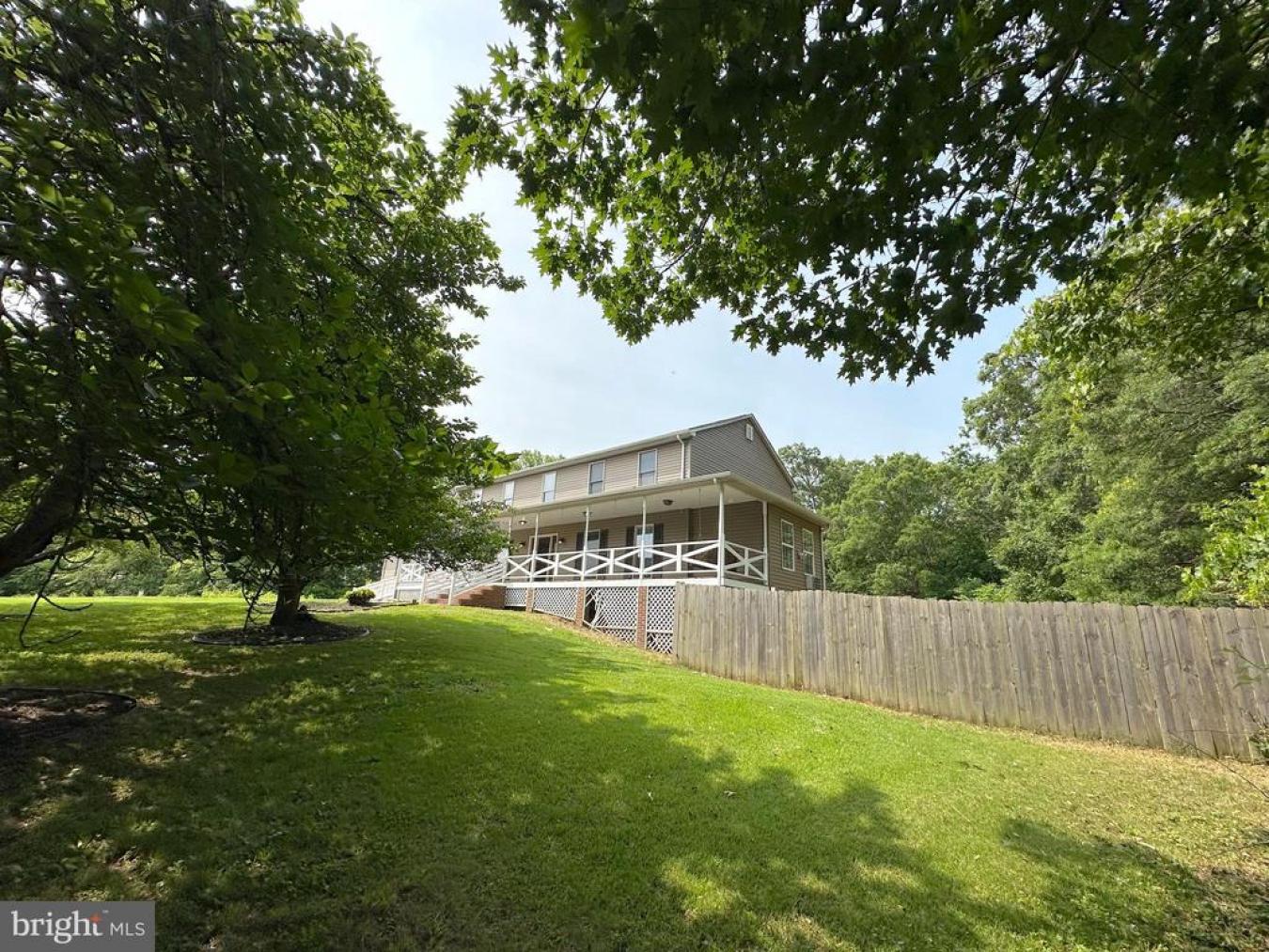 WALDORF, Maryland, 20603, United States, 6 Bedrooms Bedrooms, ,3 BathroomsBathrooms,Residential,For Sale,1893118