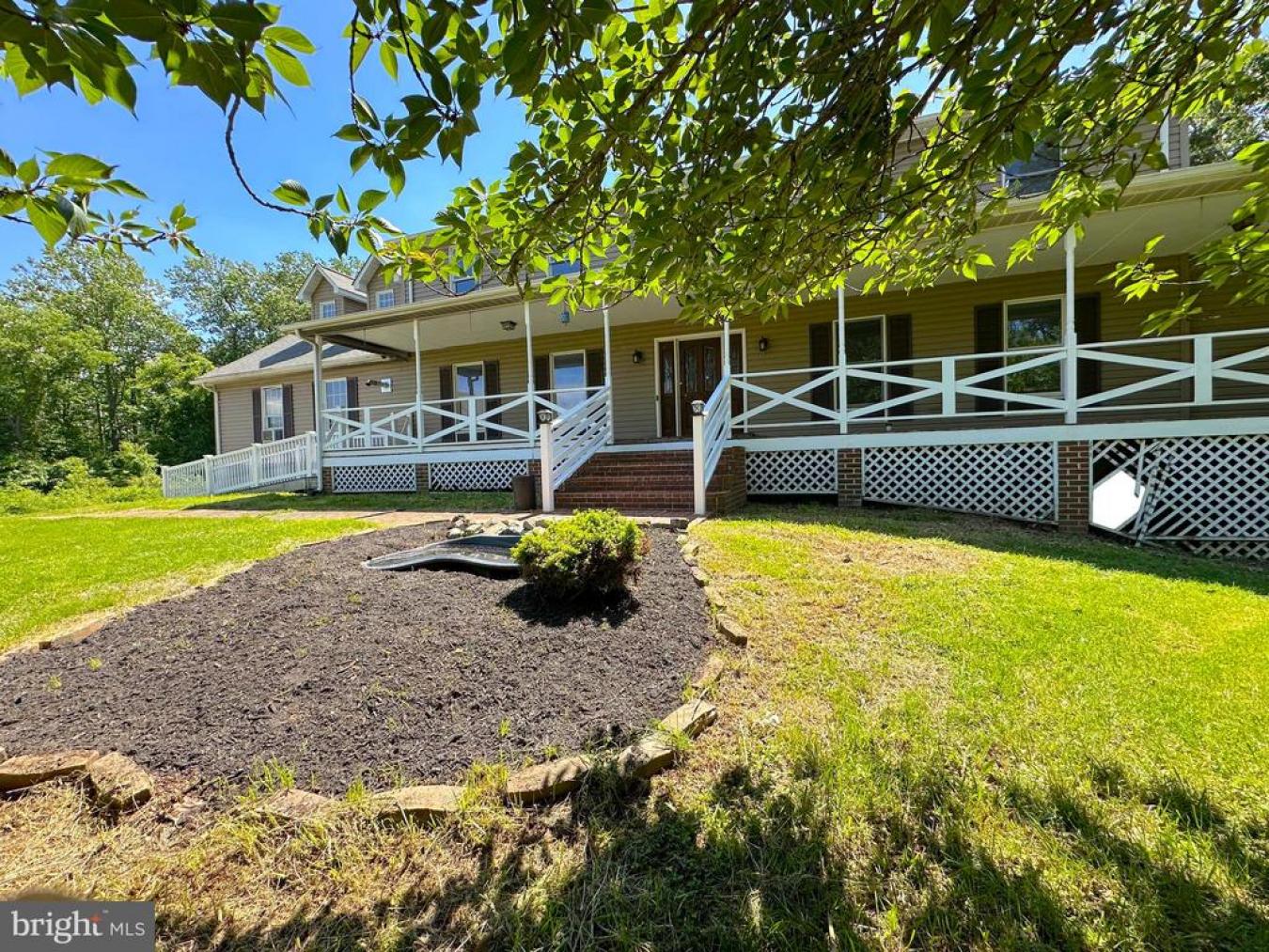 WALDORF, Maryland, 20603, United States, 6 Bedrooms Bedrooms, ,3 BathroomsBathrooms,Residential,For Sale,1893118