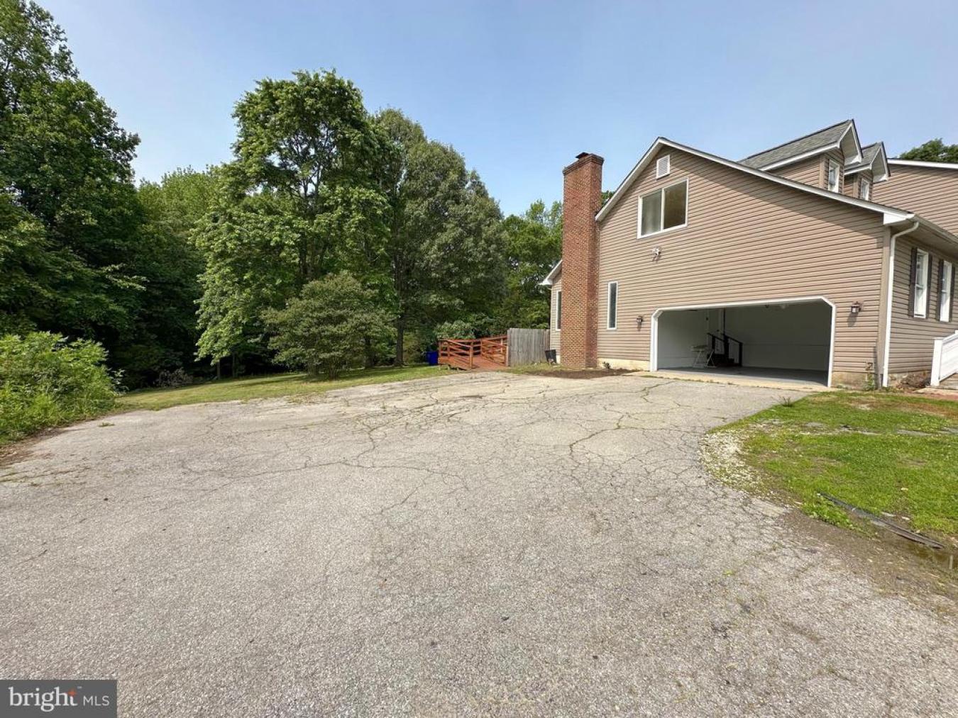 WALDORF, Maryland, 20603, United States, 6 Bedrooms Bedrooms, ,3 BathroomsBathrooms,Residential,For Sale,1893118