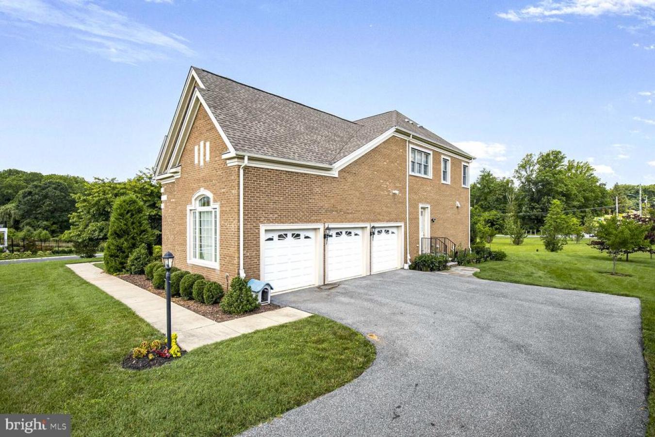 OLNEY, Maryland, 20832, United States, 4 Bedrooms Bedrooms, ,5 BathroomsBathrooms,Residential,For Sale,1893117