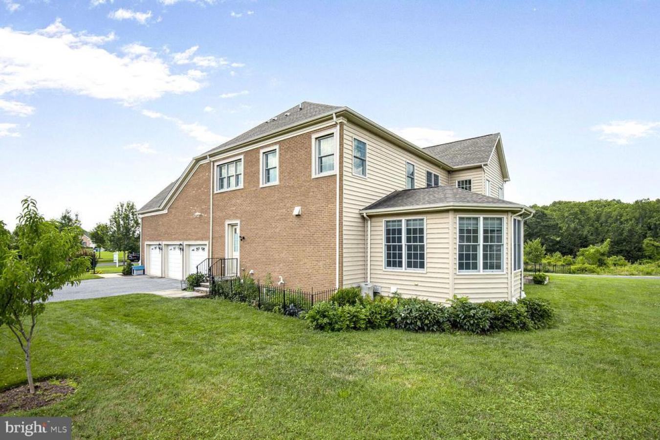 OLNEY, Maryland, 20832, United States, 4 Bedrooms Bedrooms, ,5 BathroomsBathrooms,Residential,For Sale,1893117