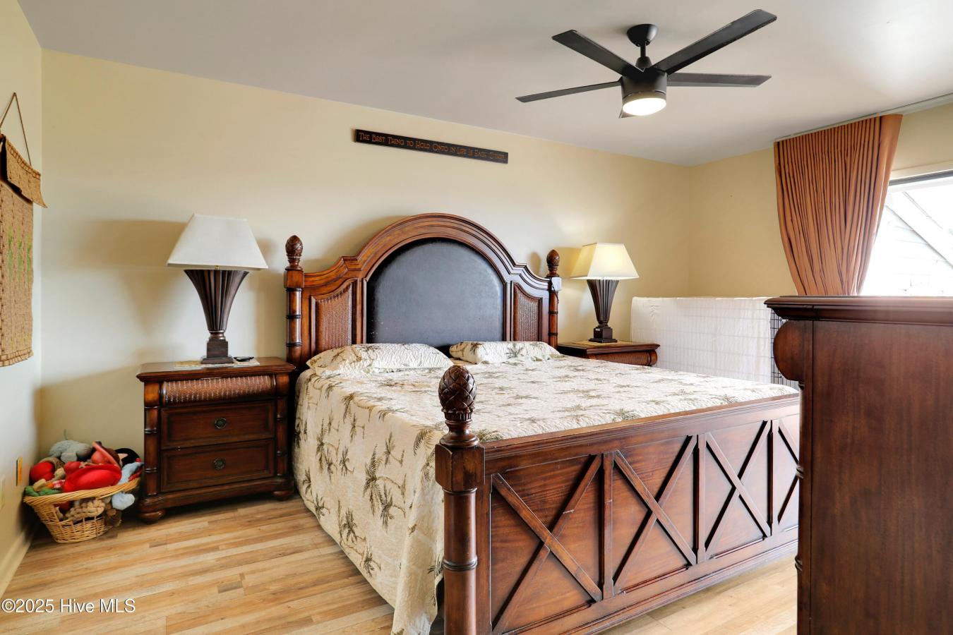 Carolina Beach, North Carolina, 28428, United States, 3 Bedrooms Bedrooms, ,2 BathroomsBathrooms,Residential,For Sale,1893115