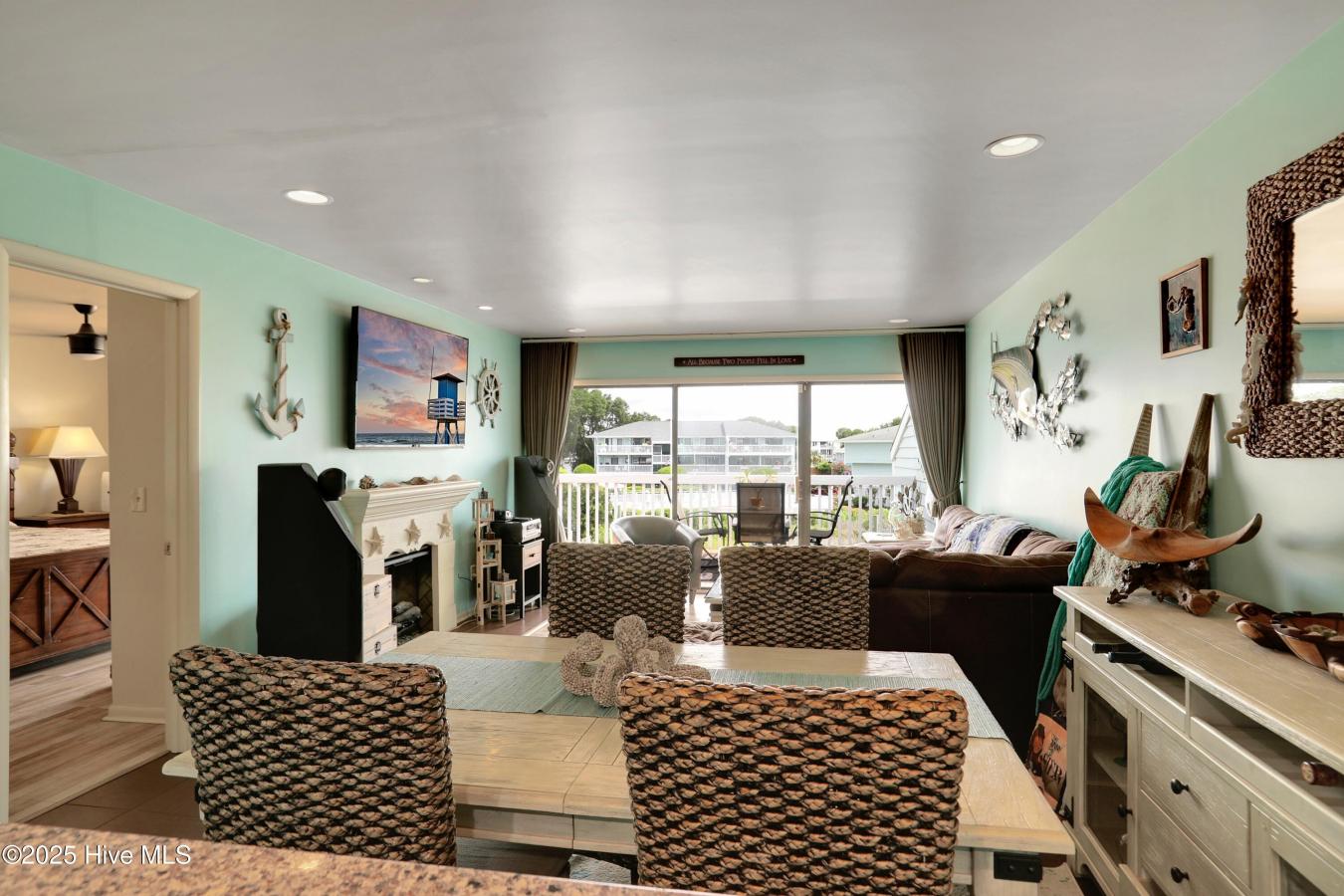 Carolina Beach, North Carolina, 28428, United States, 3 Bedrooms Bedrooms, ,2 BathroomsBathrooms,Residential,For Sale,1893115