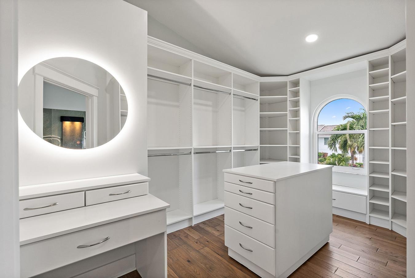 Tierra Verde, Florida, 33715, United States, 4 Bedrooms Bedrooms, ,3 BathroomsBathrooms,Residential,For Sale,1893112