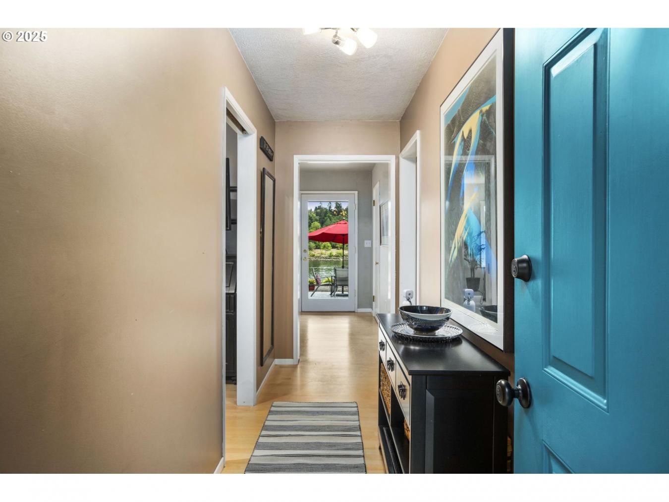 Lake Oswego, Oregon, 97034, United States, 3 Bedrooms Bedrooms, ,2 BathroomsBathrooms,Residential,For Sale,1893111