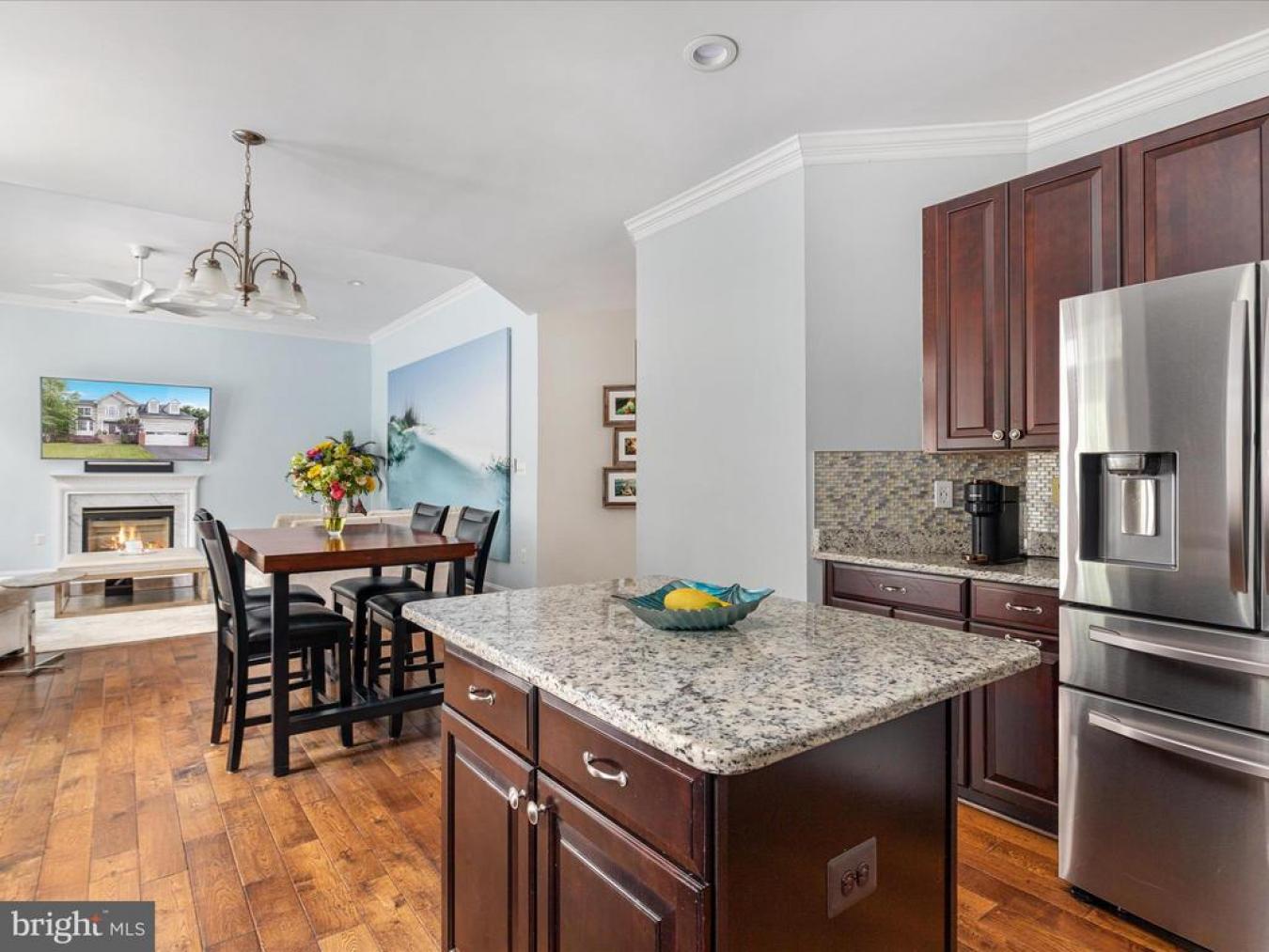 LEESBURG, Virginia, 20175, United States, 5 Bedrooms Bedrooms, ,3 BathroomsBathrooms,Residential,For Sale,1893109