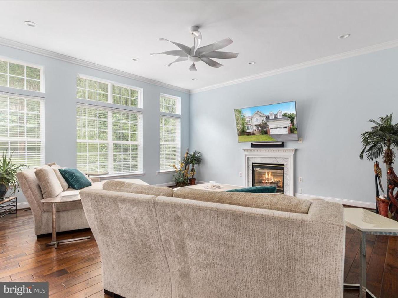 LEESBURG, Virginia, 20175, United States, 5 Bedrooms Bedrooms, ,3 BathroomsBathrooms,Residential,For Sale,1893109