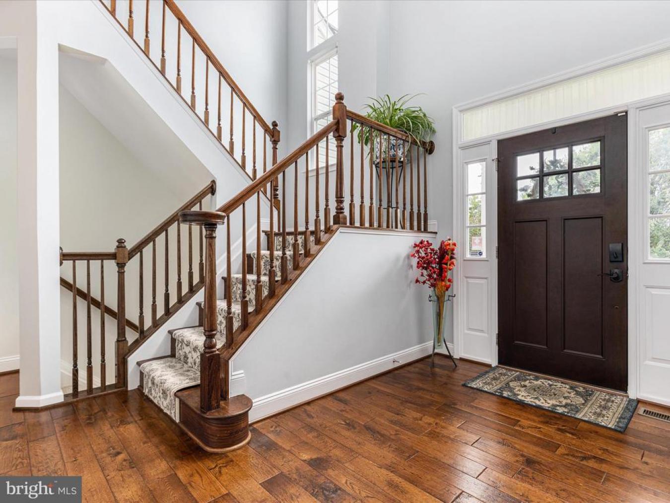 LEESBURG, Virginia, 20175, United States, 5 Bedrooms Bedrooms, ,3 BathroomsBathrooms,Residential,For Sale,1893109