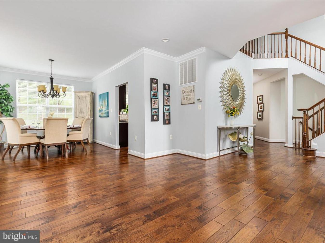 LEESBURG, Virginia, 20175, United States, 5 Bedrooms Bedrooms, ,3 BathroomsBathrooms,Residential,For Sale,1893109