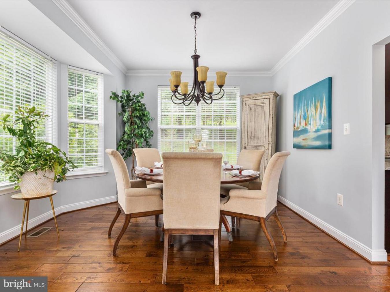 LEESBURG, Virginia, 20175, United States, 5 Bedrooms Bedrooms, ,3 BathroomsBathrooms,Residential,For Sale,1893109