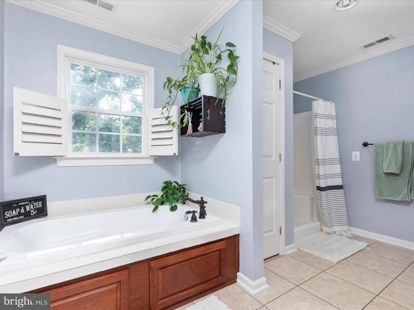 PURCELLVILLE, Virginia, 20132, United States, 4 Bedrooms Bedrooms, ,2 BathroomsBathrooms,Residential,For Sale,1893107