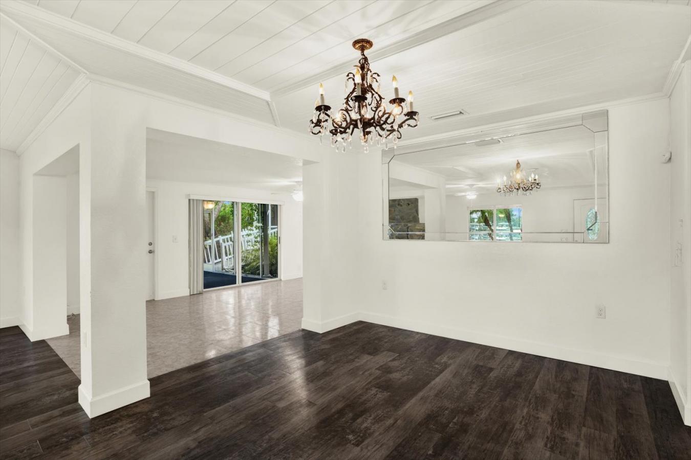 Ruskin, Hillsborough, 33570, United States, 2 Bedrooms Bedrooms, ,2 BathroomsBathrooms,Residential,For Sale,1892330