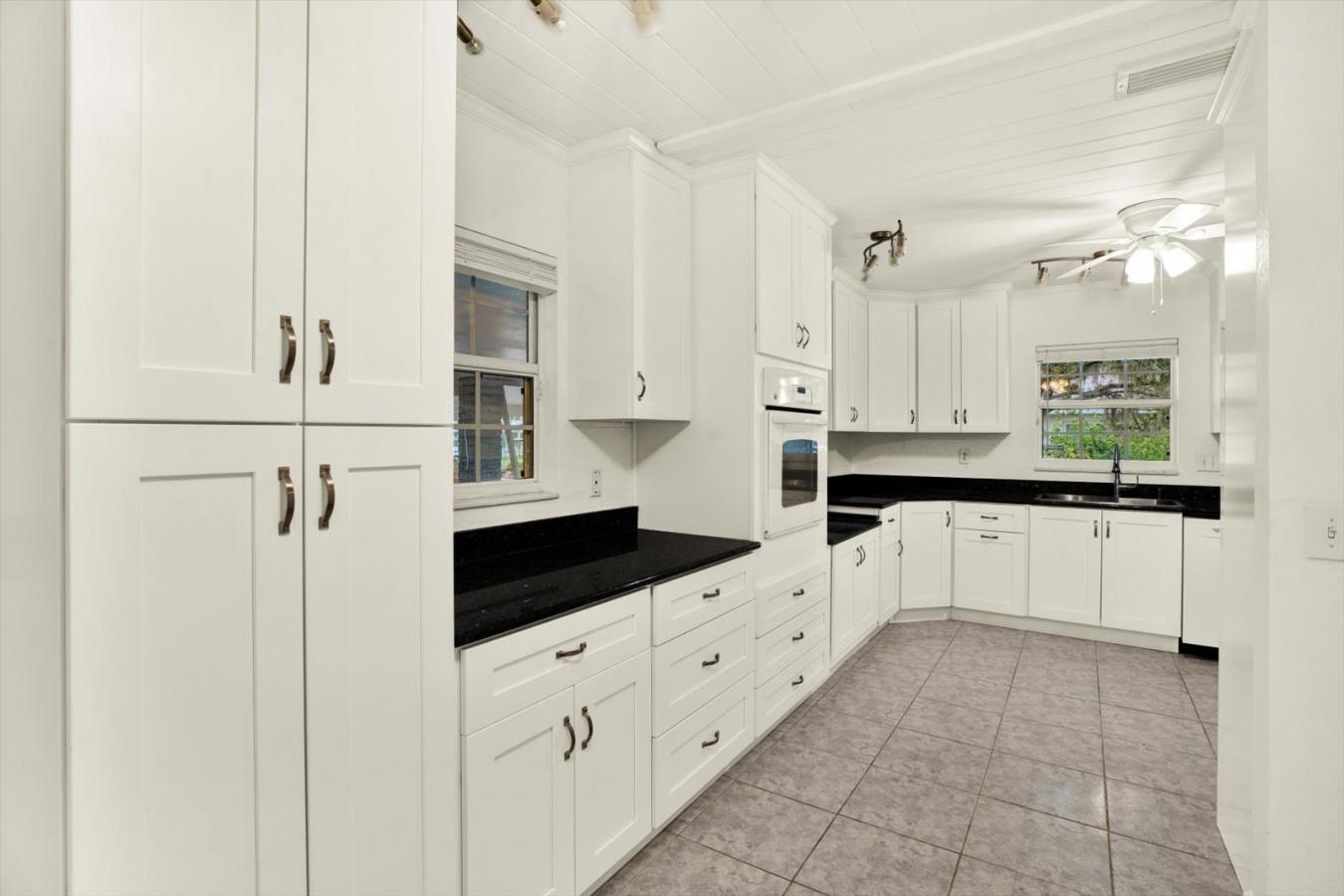 Ruskin, Hillsborough, 33570, United States, 2 Bedrooms Bedrooms, ,2 BathroomsBathrooms,Residential,For Sale,1892330