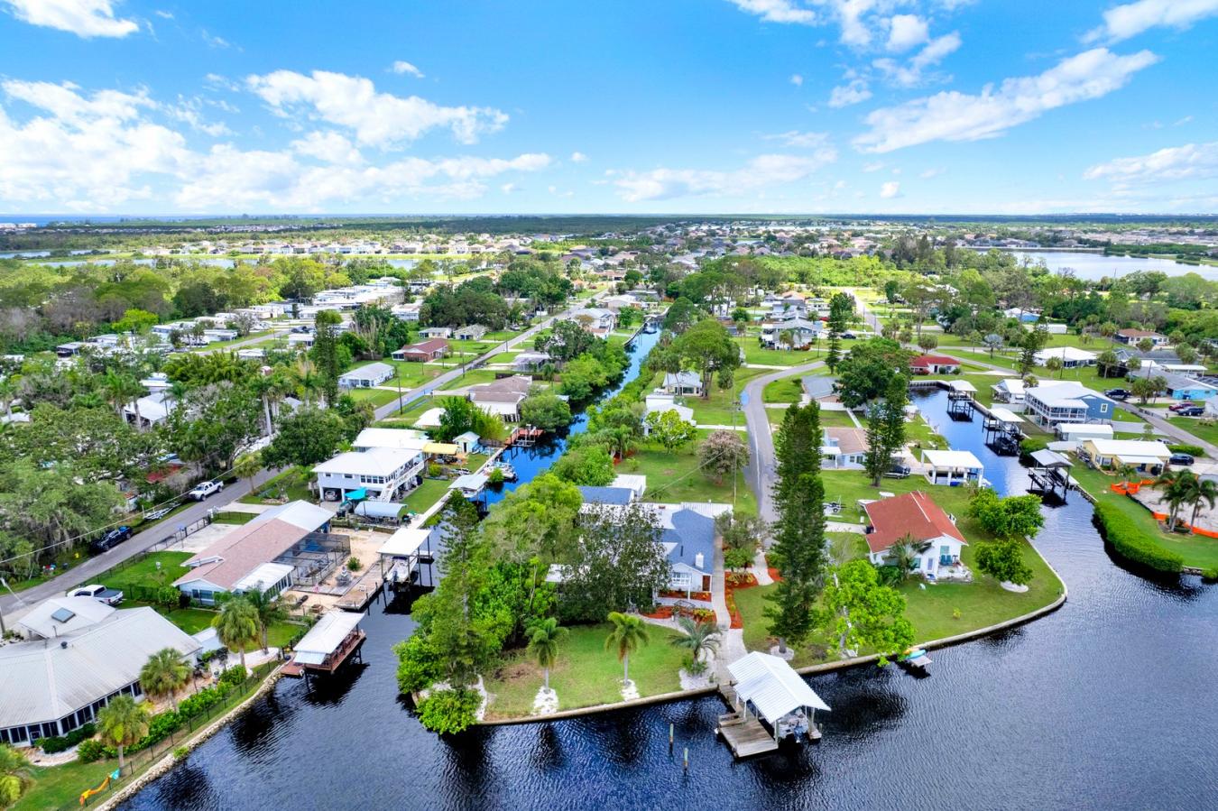 Ruskin, Hillsborough, 33570, United States, 2 Bedrooms Bedrooms, ,2 BathroomsBathrooms,Residential,For Sale,1892330