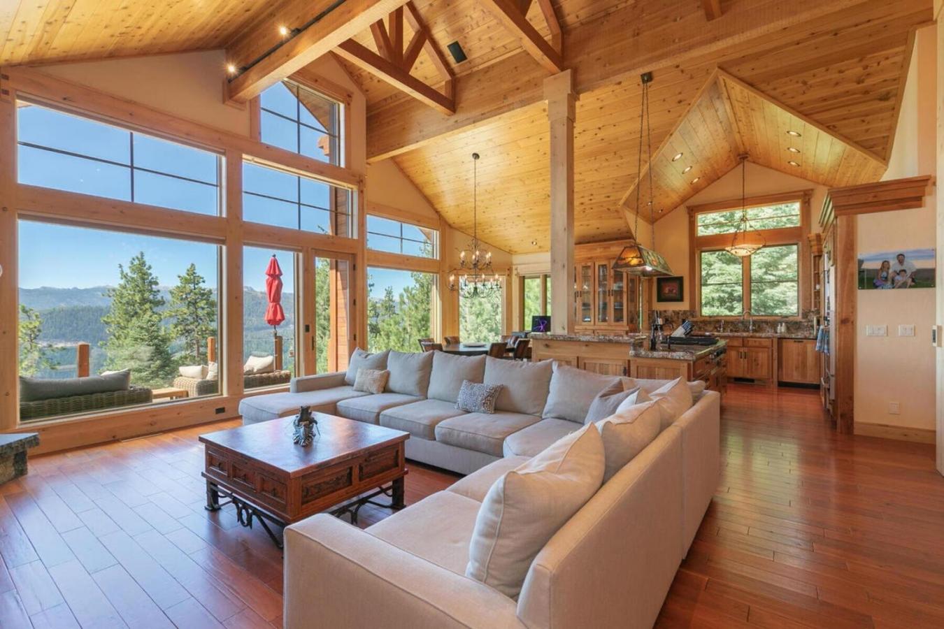 Truckee, California, 96161, United States, 4 Bedrooms Bedrooms, ,5 BathroomsBathrooms,Residential,For Sale,1889195