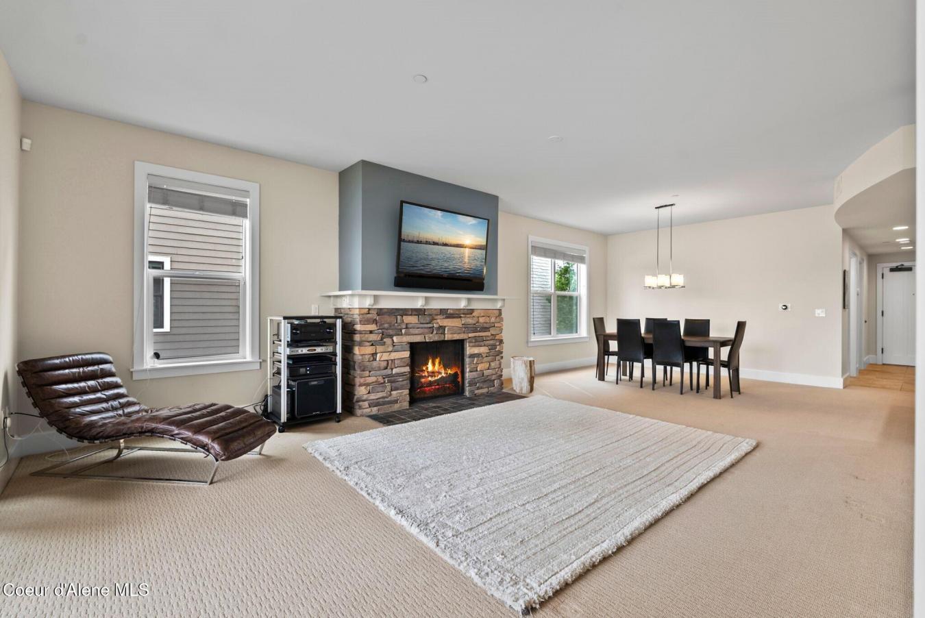 Sandpoint, Idaho, 83864, United States, 2 Bedrooms Bedrooms, ,Residential,For Sale,1893100