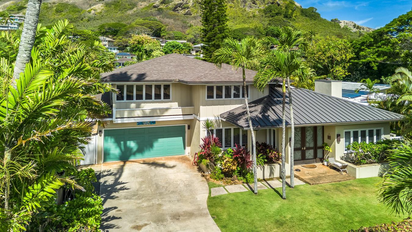 Kailua, Hawaii, 96734, United States, 4 Bedrooms Bedrooms, ,5 BathroomsBathrooms,Residential,For Sale,1893095