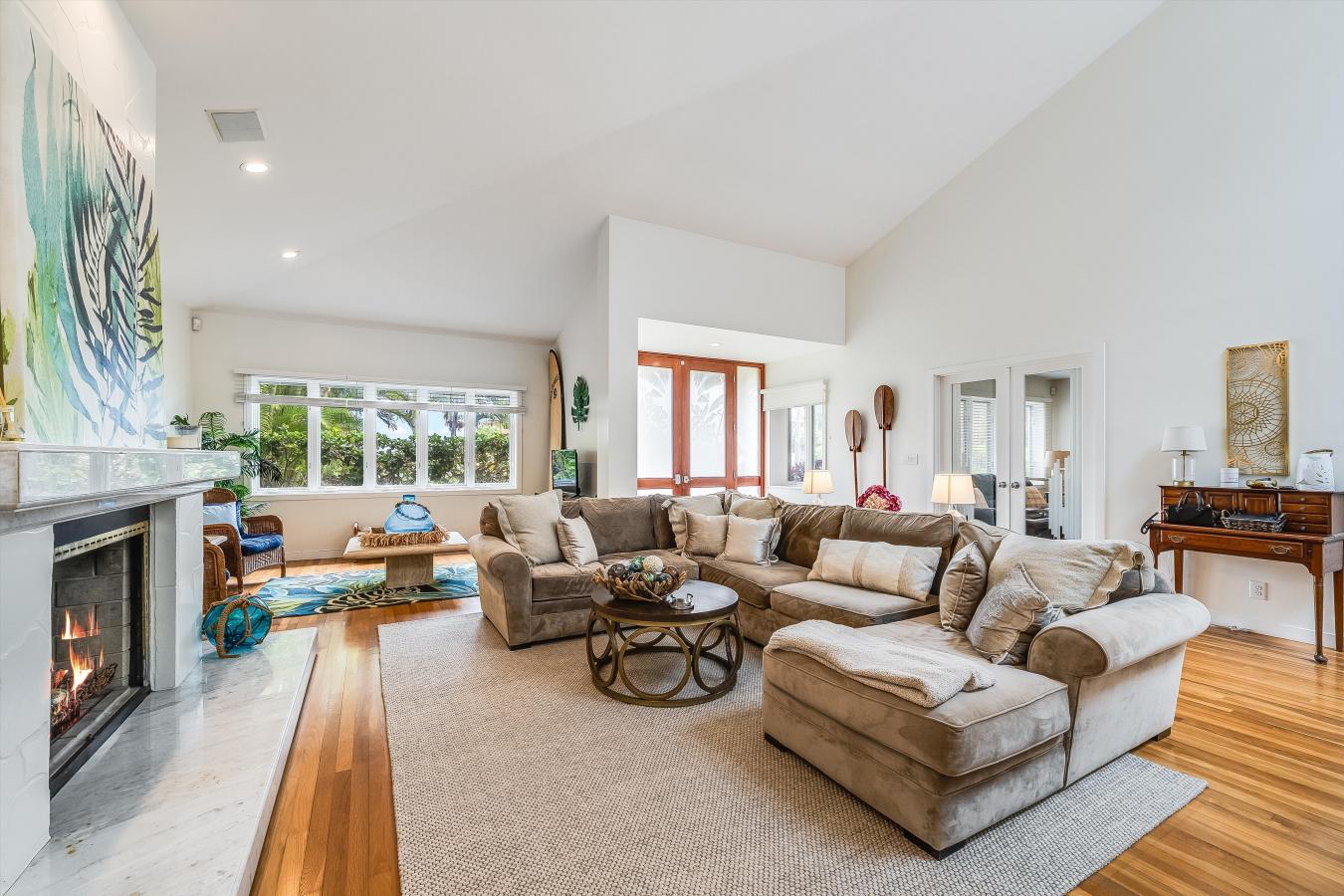 Kailua, Hawaii, 96734, United States, 4 Bedrooms Bedrooms, ,5 BathroomsBathrooms,Residential,For Sale,1893095