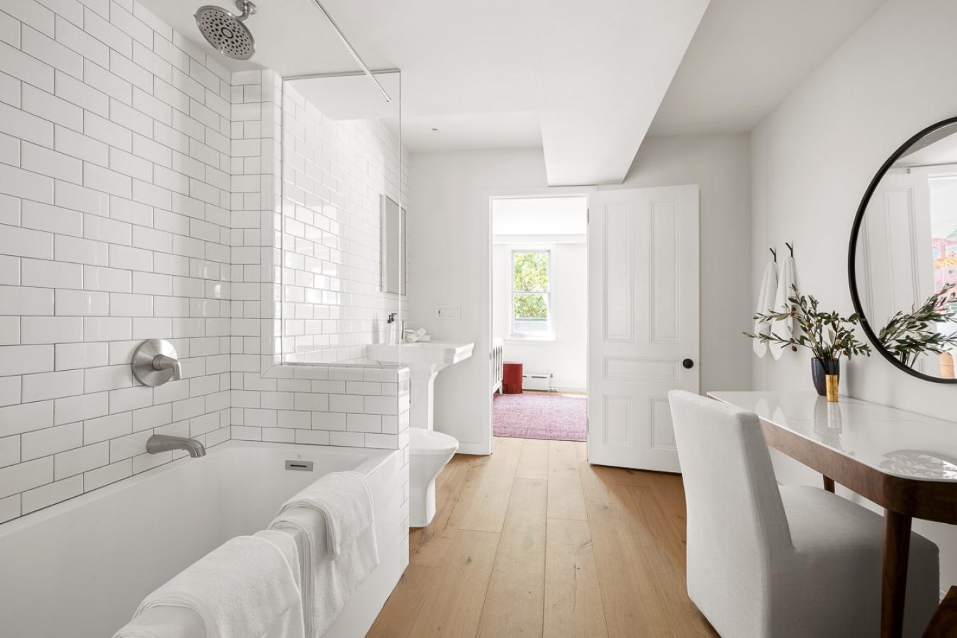 Greenwich Village, New York, 10011, United States, 7 Bedrooms Bedrooms, ,5 BathroomsBathrooms,Residential,For Sale,1889454