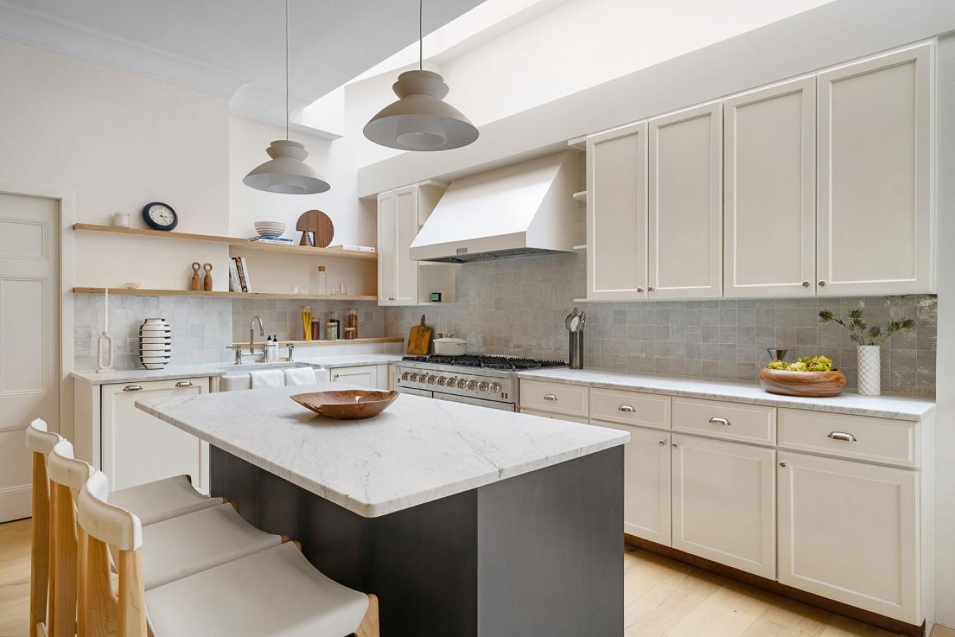 Greenwich Village, New York, 10011, United States, 7 Bedrooms Bedrooms, ,5 BathroomsBathrooms,Residential,For Sale,1889454