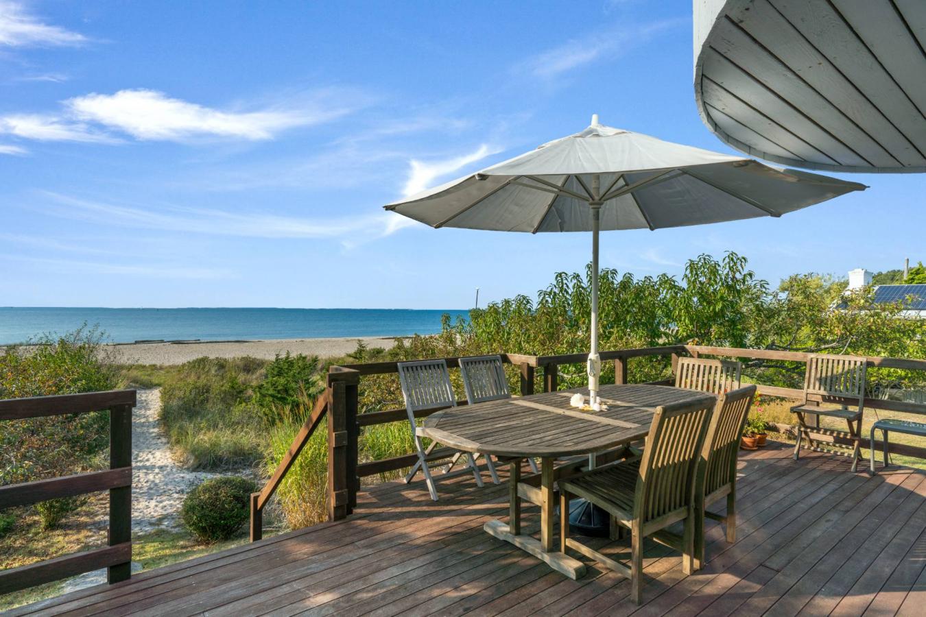 East Hampton, New York, 11937, United States, 7 Bedrooms Bedrooms, ,4 BathroomsBathrooms,Residential,For Sale,1900331