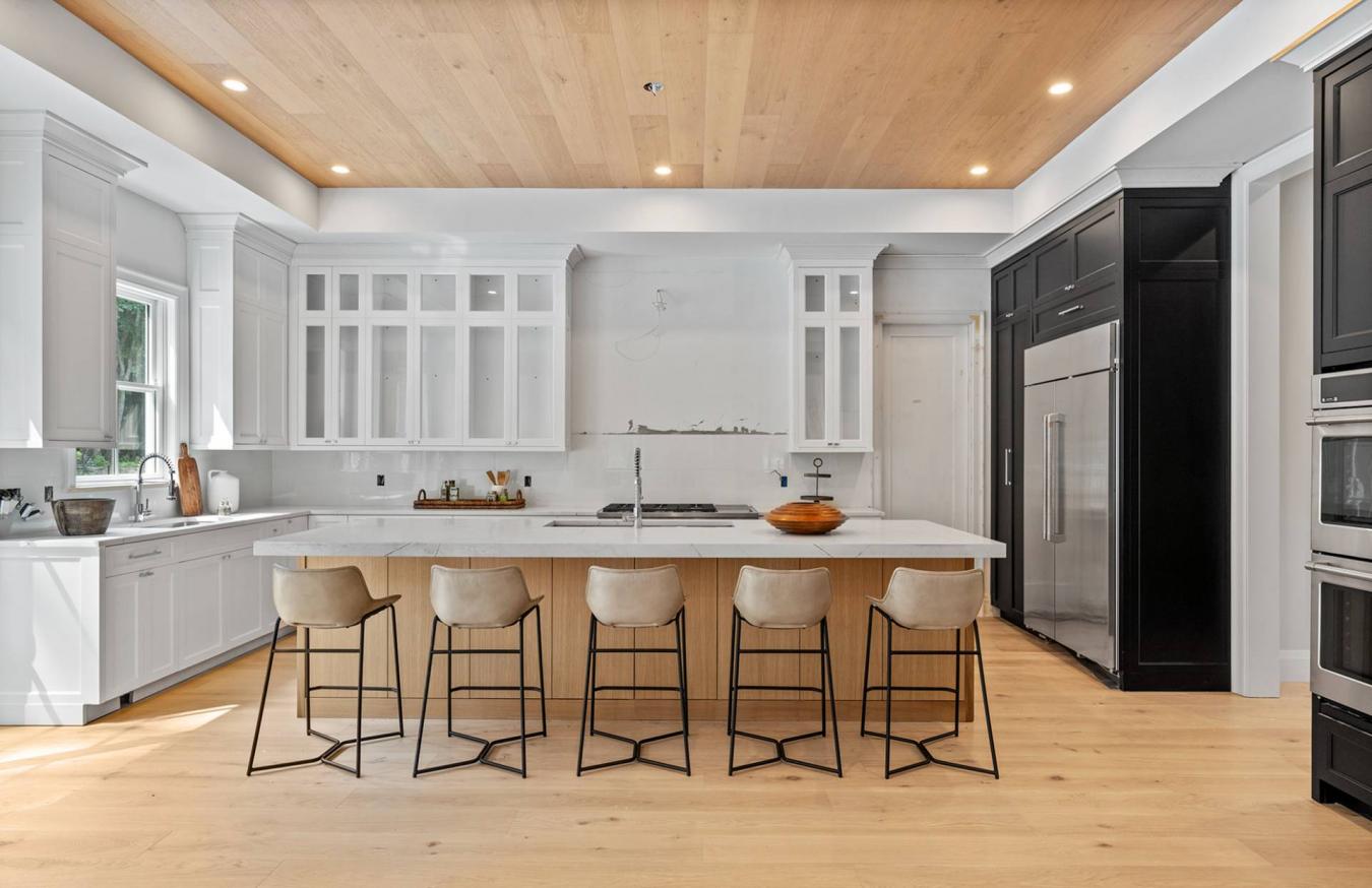 Sag Harbor, New York, 11963, United States, 7 Bedrooms Bedrooms, ,9 BathroomsBathrooms,Residential,For Sale,1889452