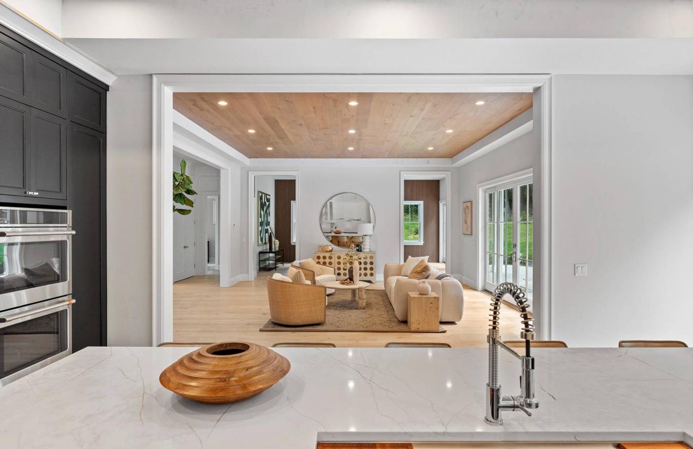Sag Harbor, New York, 11963, United States, 7 Bedrooms Bedrooms, ,9 BathroomsBathrooms,Residential,For Sale,1889452