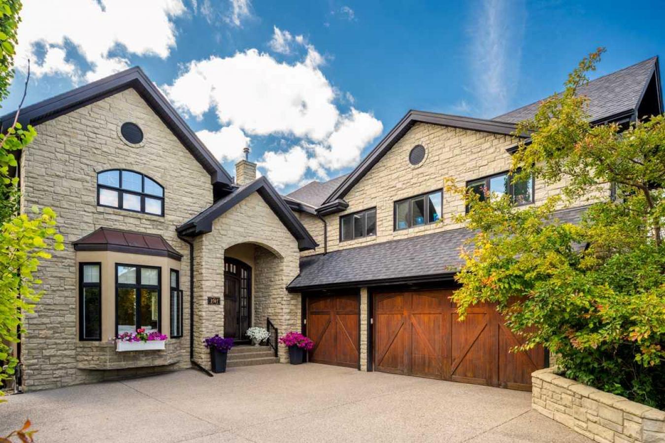 Calgary, AB, T3H 0G2, Canada, 4 Bedrooms Bedrooms, ,3 BathroomsBathrooms,Residential,For Sale,1893093 Calgary, AB, T3H 0G2, Canada, 4 Bedrooms Bedrooms, ,3 BathroomsBathrooms,Residential,For Sale,1893093