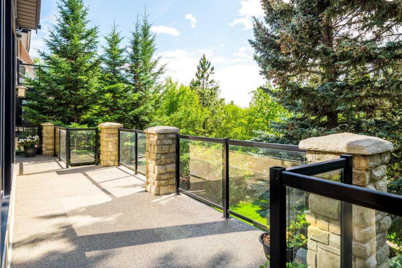 Calgary, AB, T3H 0G2, Canada, 4 Bedrooms Bedrooms, ,3 BathroomsBathrooms,Residential,For Sale,1893093